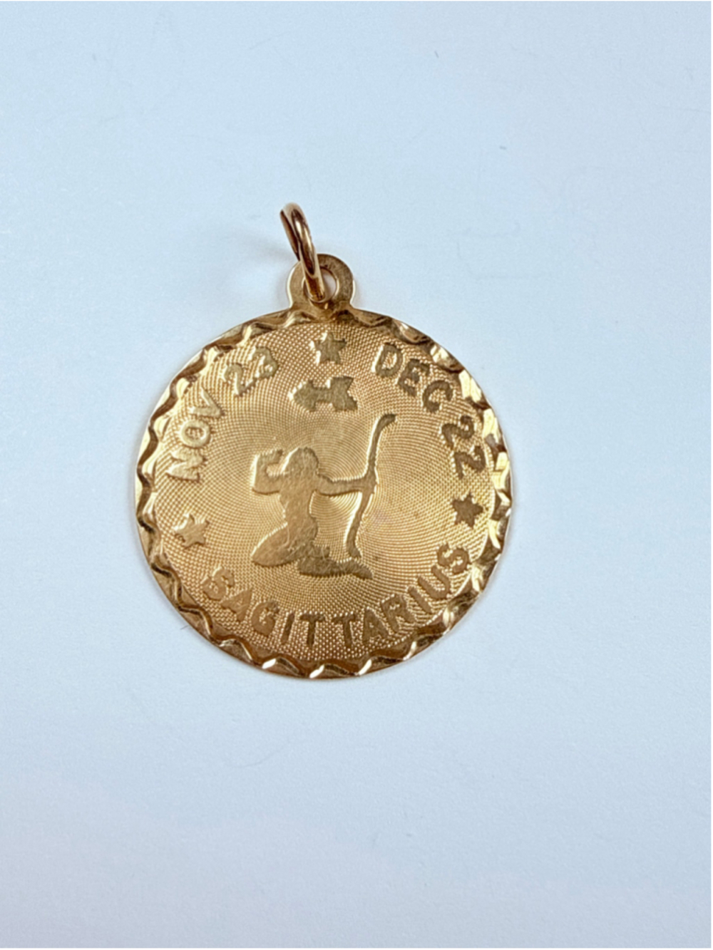 14K Yellow Gold Sagittarius Zodiac 19.25MM Round Disc VTG Necklace Charm Pendant